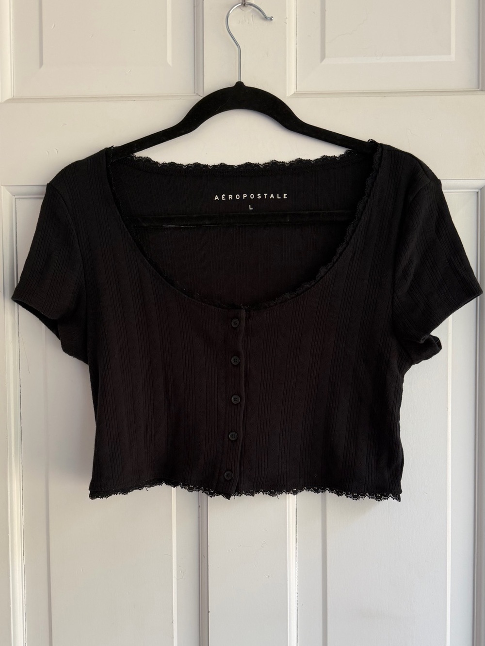 Black Ribbed Button-Front Crop Top size L fairy grunge whimsigoth